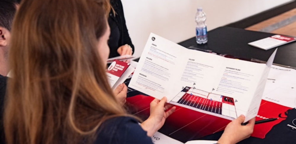 周年パンフレットの制作の流れ