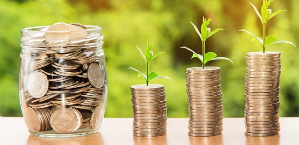 1周年ロゴの費用相場と依頼先別の比較